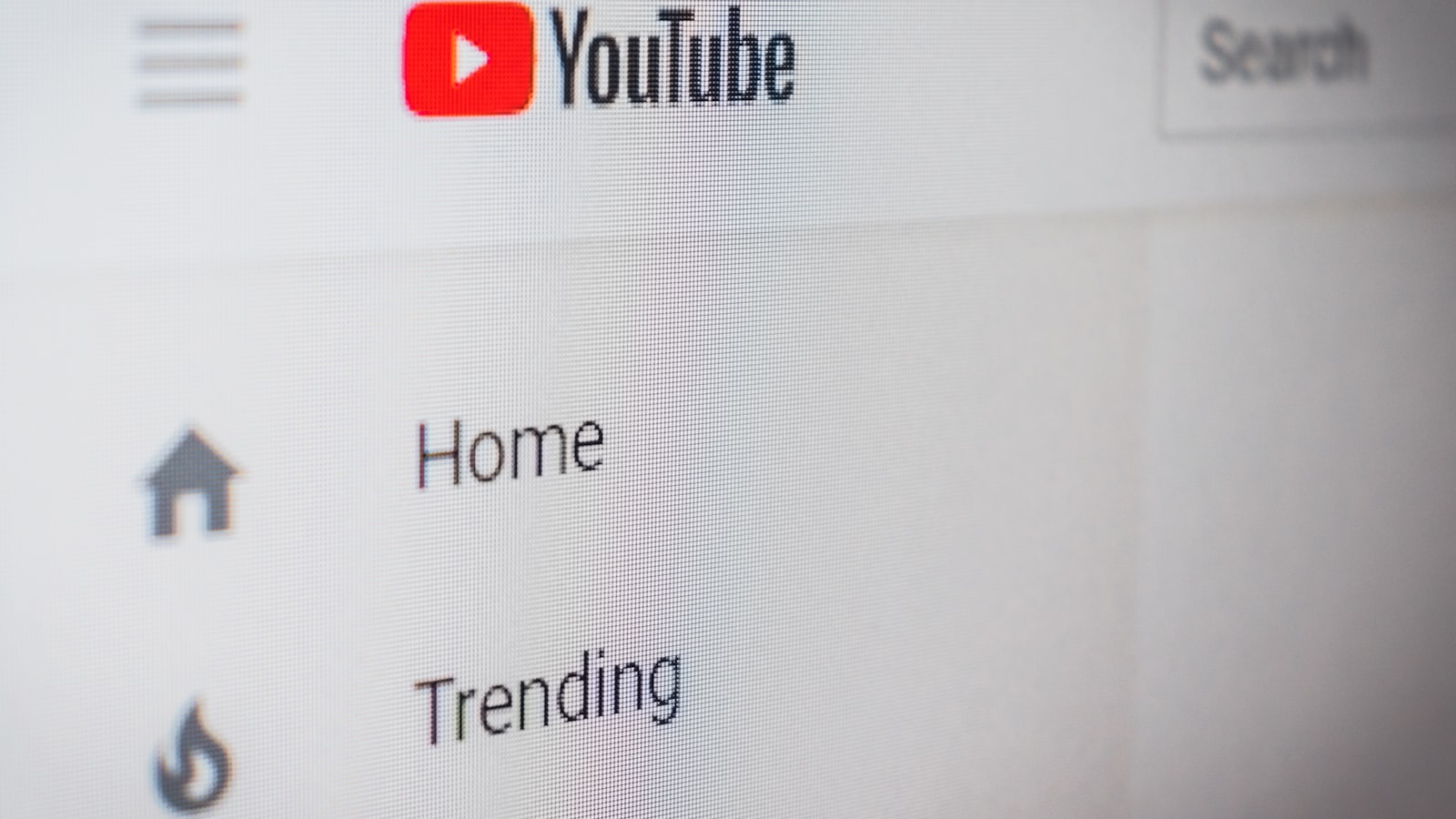 Google Is Letting Alcohol Brands Run Personalised Ads on YouTube, Here Is What Changes - EG Digital